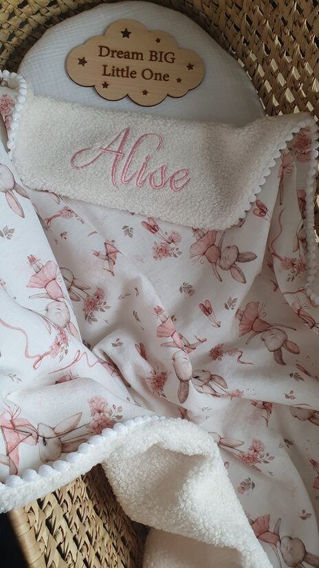 ● Rozā zaķu balerīnas●